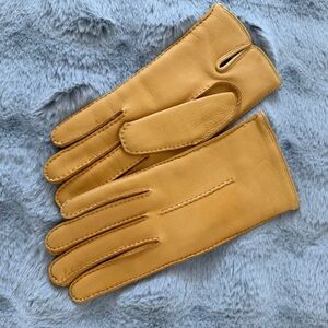 Sermoneta ‘Vintage’ Cashmere-Lined Leather Gloves